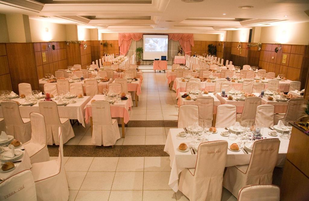 Hostal Restaurante Terra Cha Vilalba Dış mekan fotoğraf